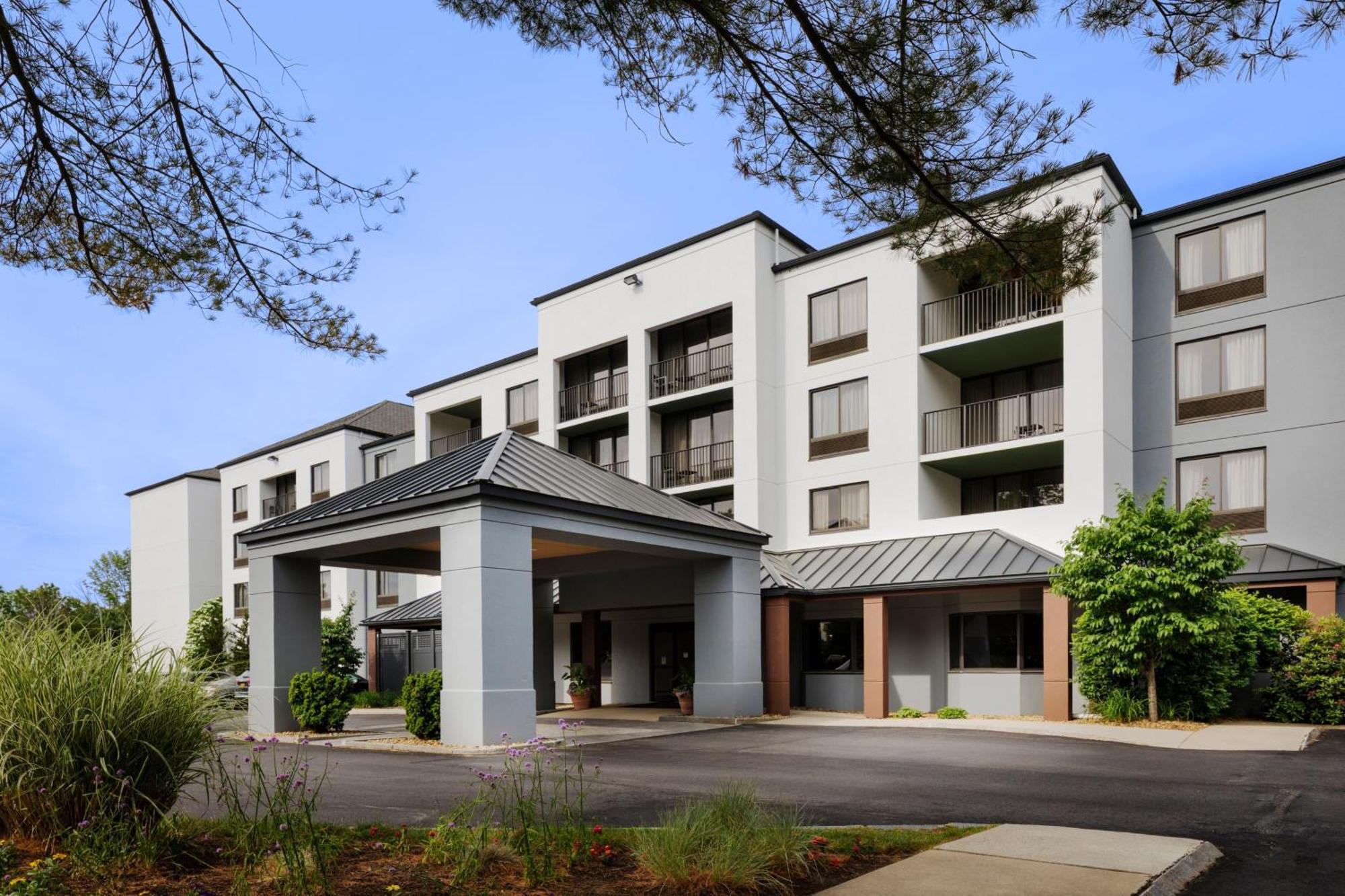 Courtyard By Marriott Portsmouth Hotell Eksteriør bilde