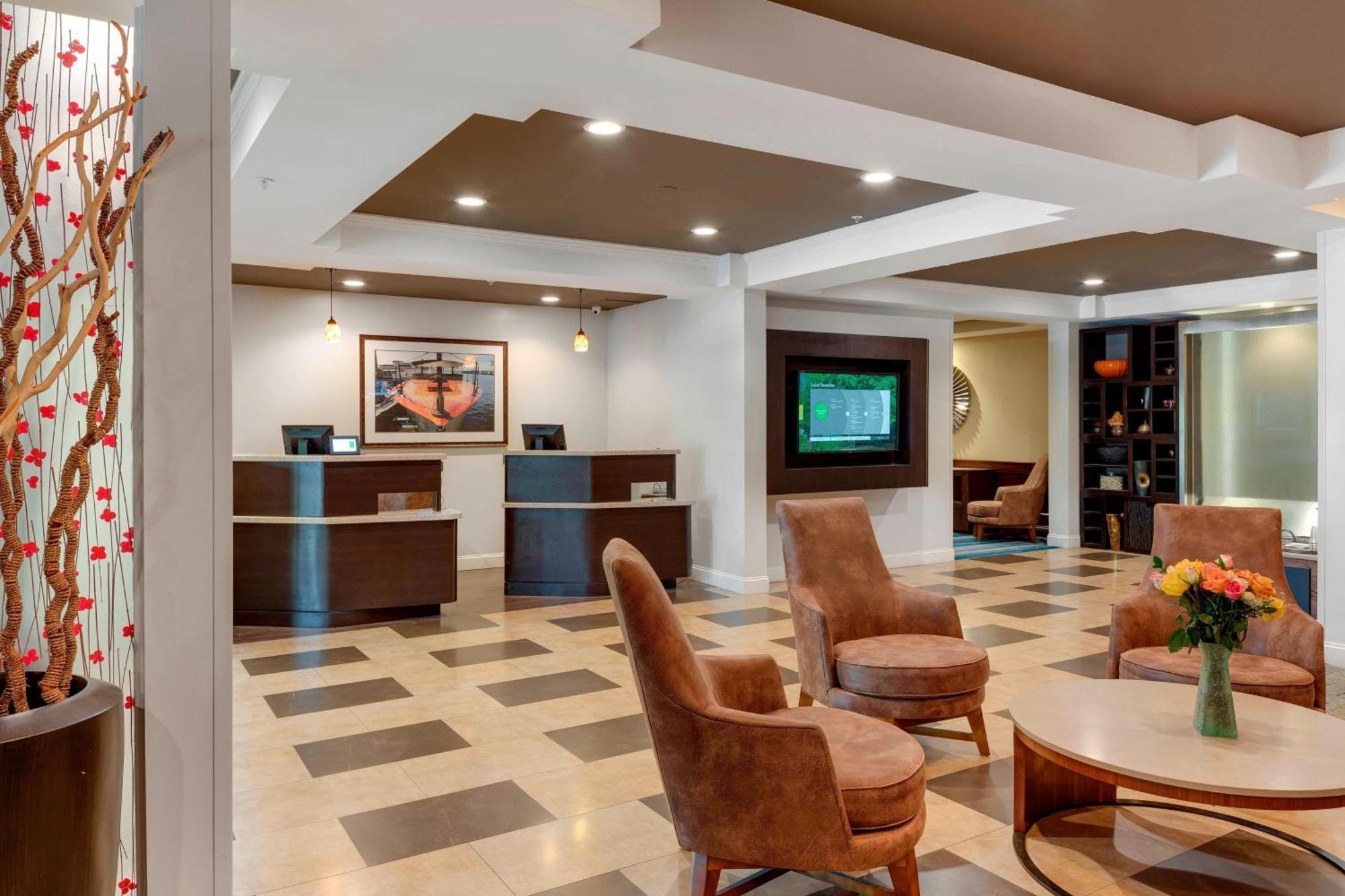 Courtyard By Marriott Portsmouth Hotell Eksteriør bilde