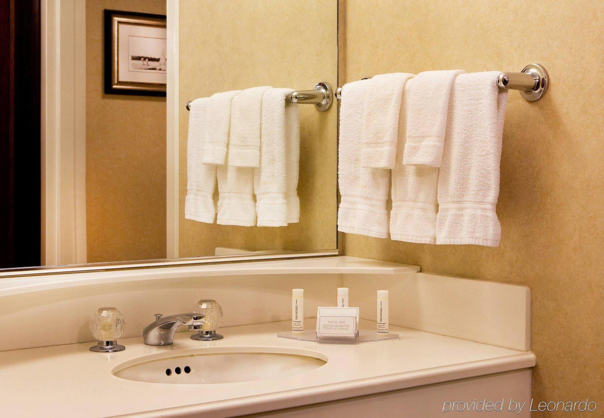Courtyard By Marriott Portsmouth Hotell Eksteriør bilde