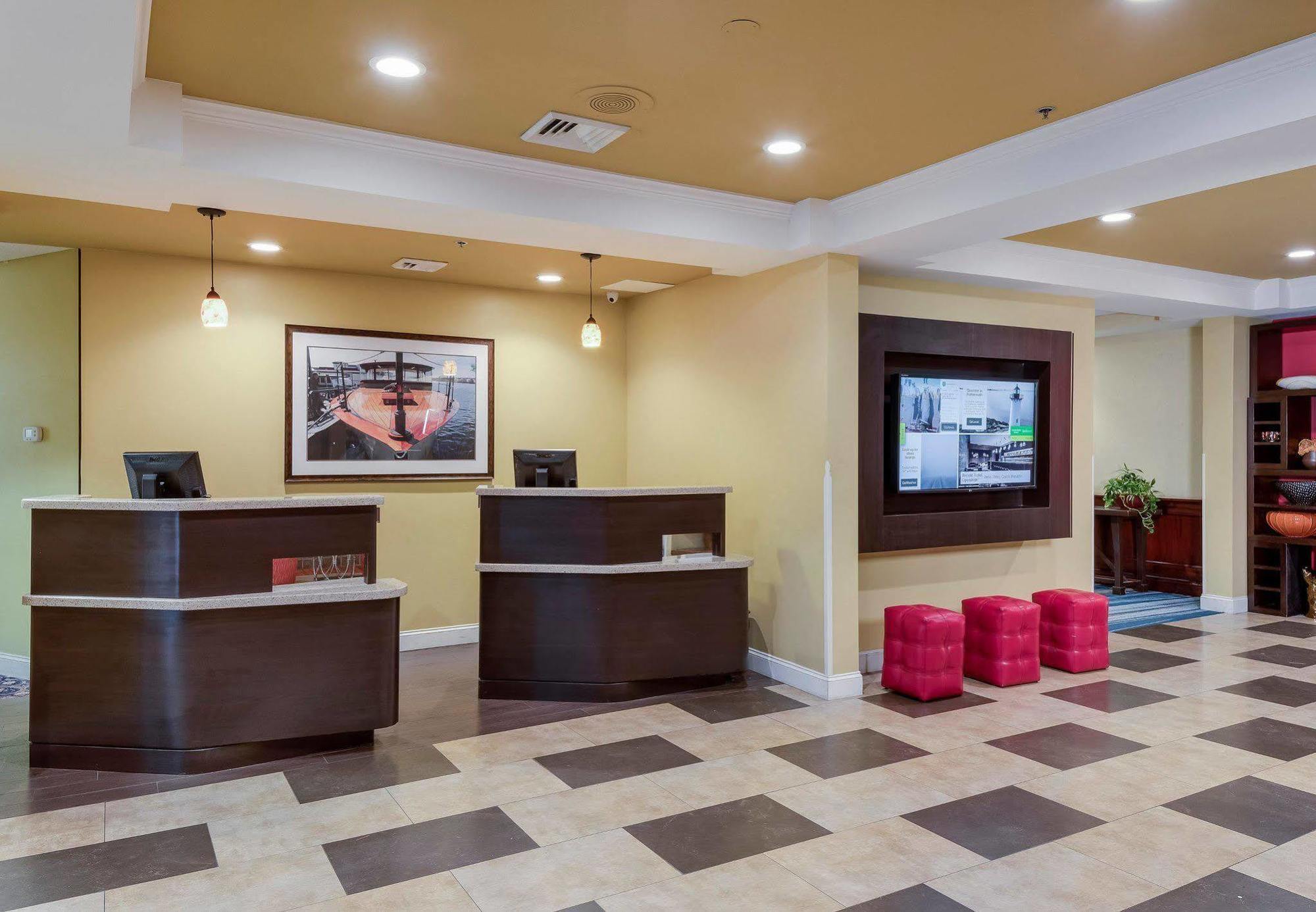 Courtyard By Marriott Portsmouth Hotell Eksteriør bilde