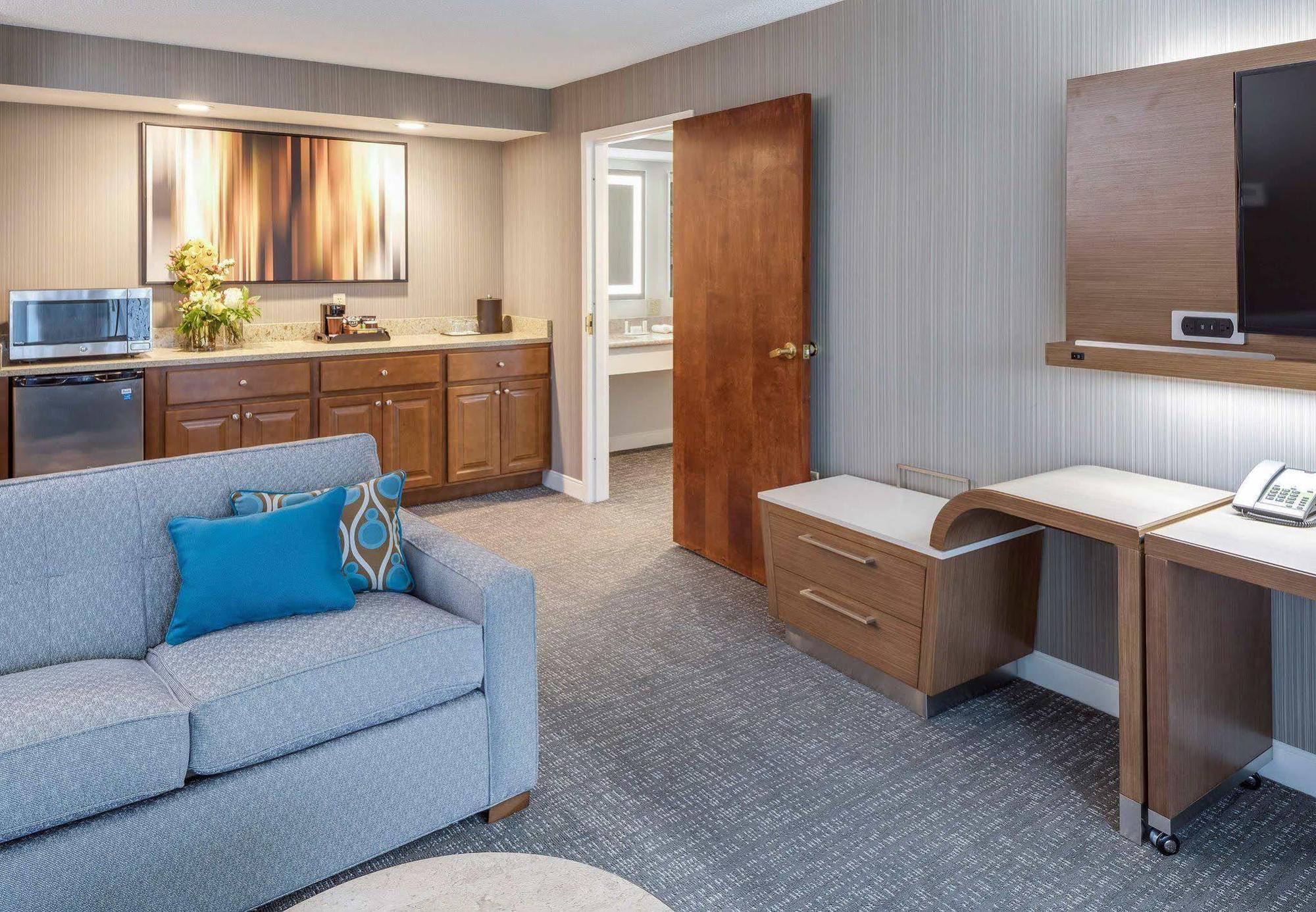 Courtyard By Marriott Portsmouth Hotell Eksteriør bilde